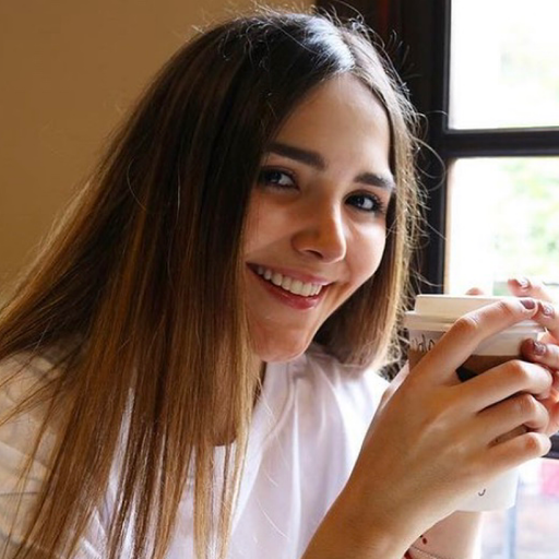 Valentina Perdomo - Finance Intern