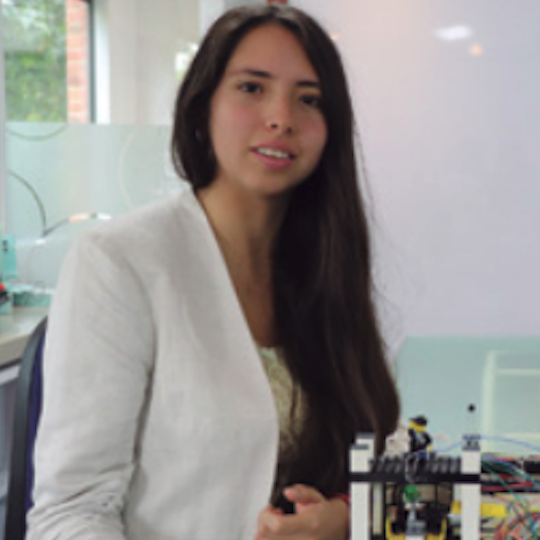 Nathalia Avila - Support Engineer