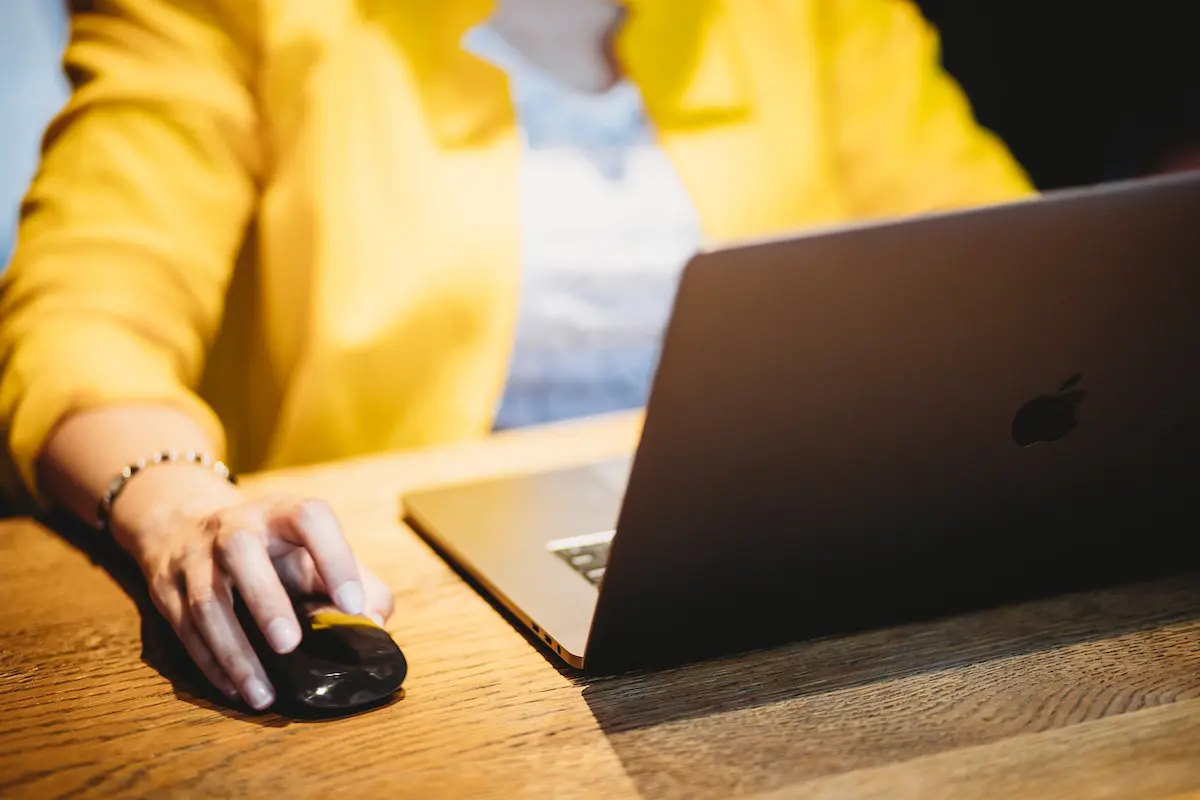 SEO and how to make it work for your business: Image of a woman in front of a laptop